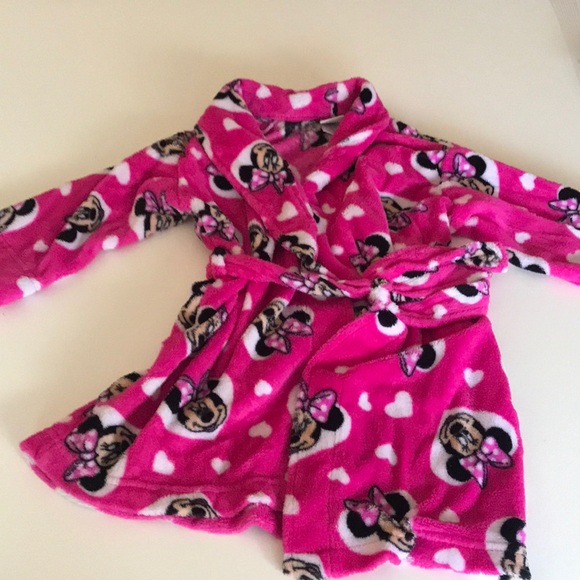 Other - ❤️Minnie Mouse robe